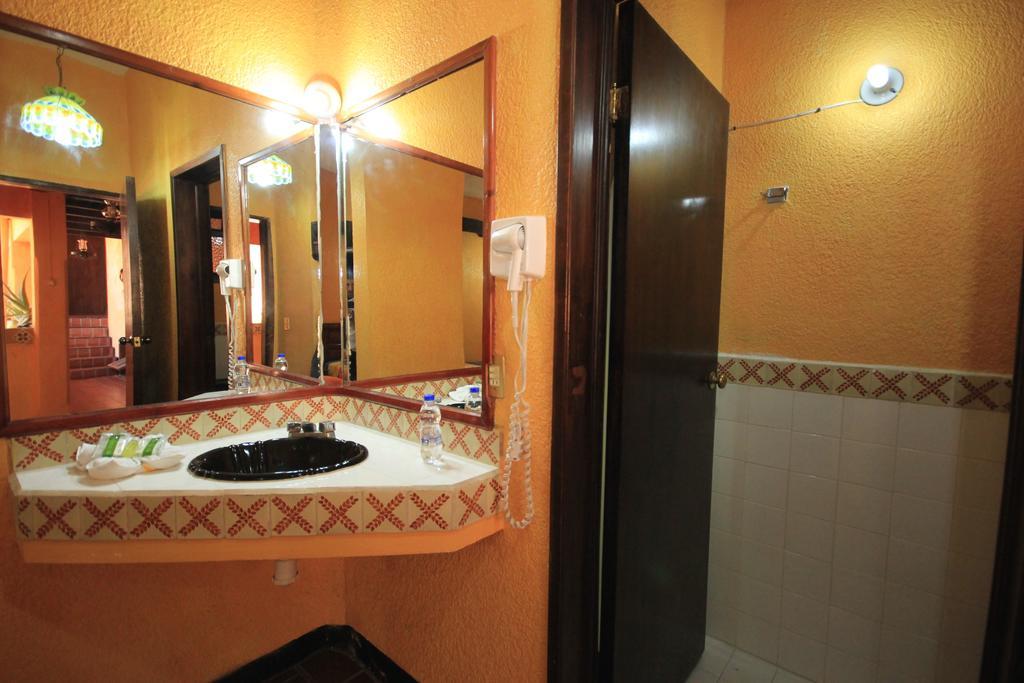 Hotel Plaza Santo Domingo ซานกริสโตบัล เด ลาสกาซาส ห้อง รูปภาพ