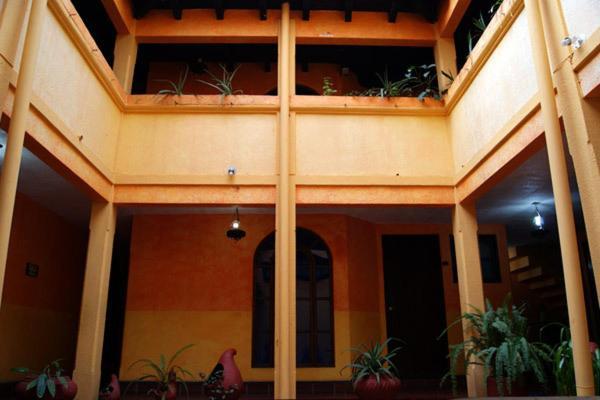 Hotel Plaza Santo Domingo ซานกริสโตบัล เด ลาสกาซาส ภายนอก รูปภาพ