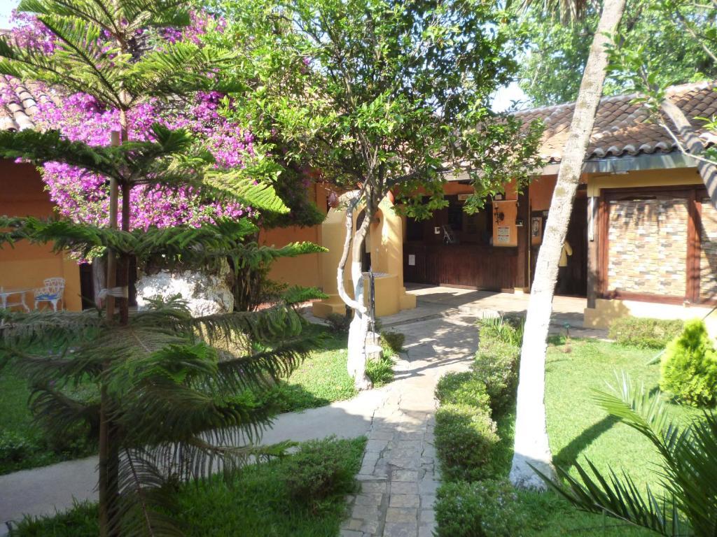 Hotel Plaza Santo Domingo ซานกริสโตบัล เด ลาสกาซาส ภายนอก รูปภาพ