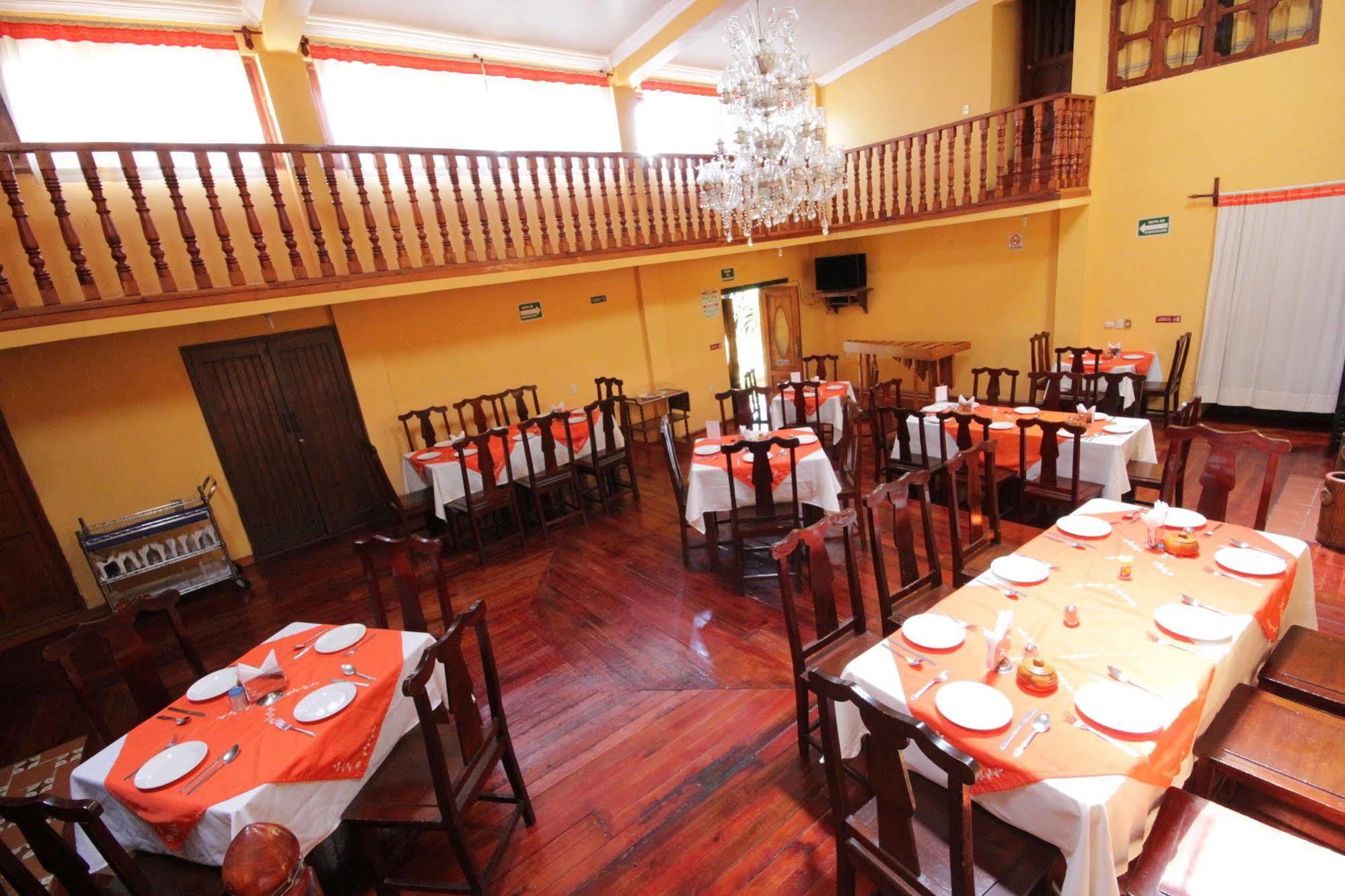 Hotel Plaza Santo Domingo ซานกริสโตบัล เด ลาสกาซาส ภายนอก รูปภาพ